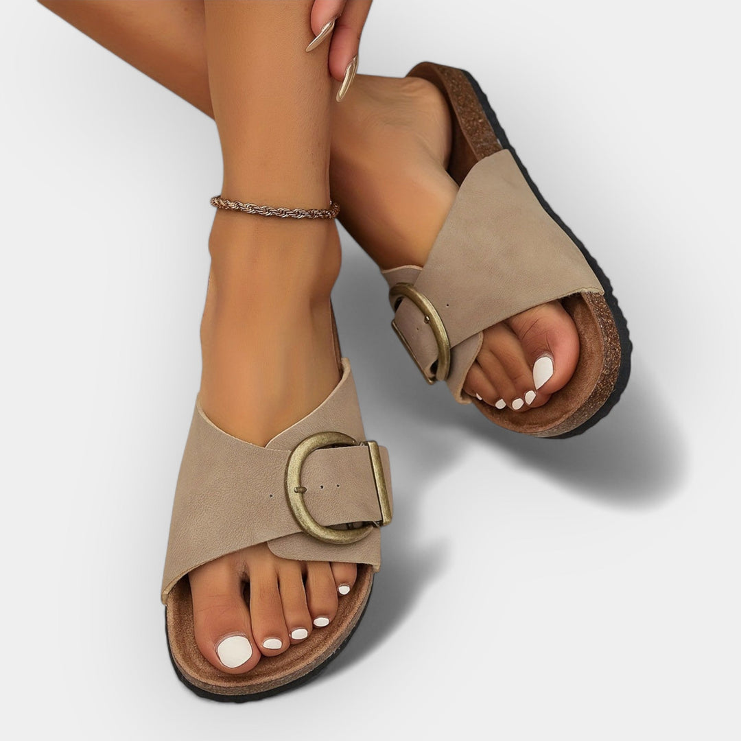 Anatomski sandali s ljetnim stilom